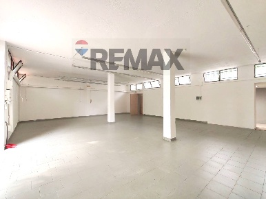 Foto Laboratorio in VIA VENEGONI 5, Busto Arsizio San Michele di 170 m²