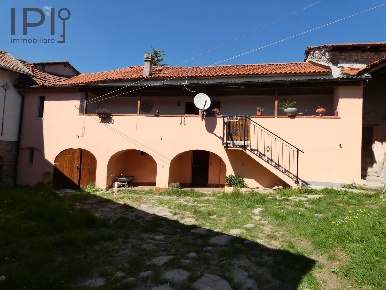 Foto Case semi ndipendenti in località villa, Piana Crixia di 114 m²