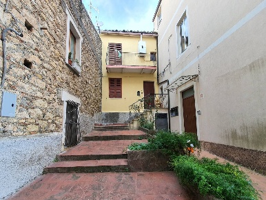 Foto Case semi ndipendenti in via Nuova, Catanzaro Centro Storico di 56 m²