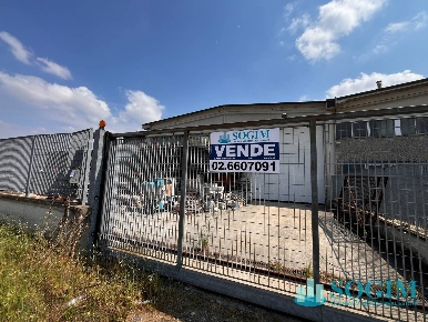 Foto Capannone industriale a Cura Carpignano Centro di 990 m² in vendita