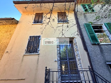 Foto Case semi ndipendenti in Via Polidori, Seravezza di 60 m² con 4 locali