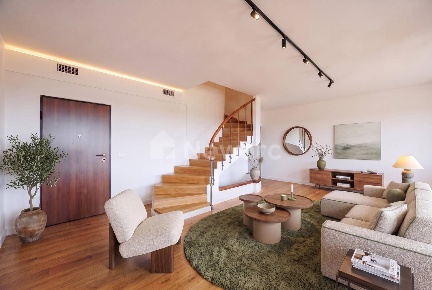 Foto Appartamento in Via Dei Pini, Pino Torinese di 176 m² con 5 locali