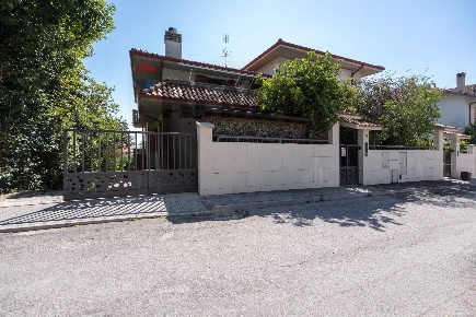 Foto Case semi ndipendenti a Montemarciano Marina Di Montemarciano