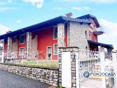 Foto Appartamento a Capriolo di 241 m² con 5 locali in vendita