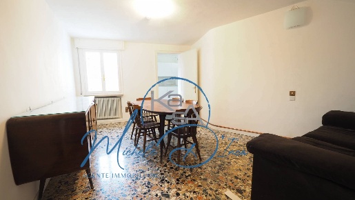 Foto Appartamento in Via San Leonardo, Treviso di 120 m² con 6 locali