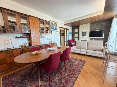 Foto Appartamento in via di leuca 1, Lecce Castromediano di 120 m²