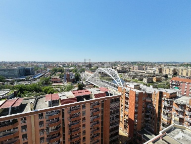Foto Ufficio in Via Giovanni Andrea Badoero, Roma Garbatella di 166 m²