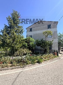 Foto Case semi ndipendenti in contrada coste 18, Staffolo Coste di 130 m²