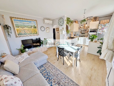 Foto Appartamento in via martiri di sant'anna, Seravezza di 80 m²