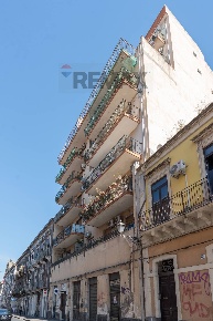 Foto Appartamento in Via Garibaldi 259, Catania Centro Storico di 120 m²
