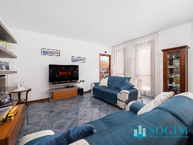 Foto Appartamento in Via Como, Mariano Comense Centro di 160 m² in vendita