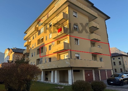 Foto Appartamento in Via Alpago Novello 11, Belluno Centro di 100 m²