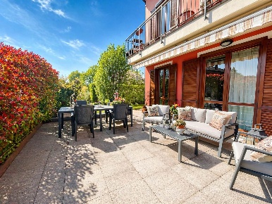 Foto Appartamento a Castelletto sopra Ticino Centro di 140 m² con 5 locali