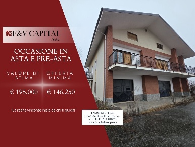 Foto Appartamento in Via Selvaggio, Giaveno di 234 m² con 5 locali