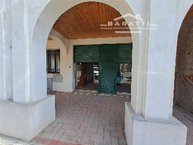 Foto Appartamento a Schivenoglia Centro di 90 m² con 6 locali in affitto