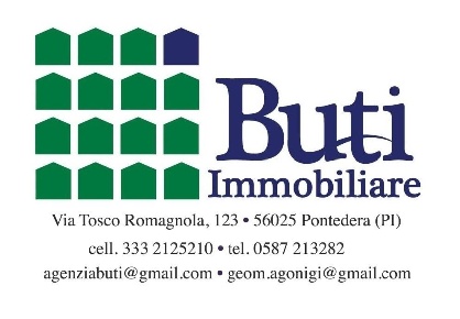 Foto Casa indipendente a Ponsacco di 150 m² con 6 locali in vendita