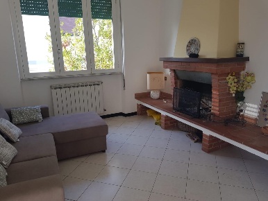 Foto Appartamento a Camaiore Lido di Camaiore di 60 m² con 5 locali