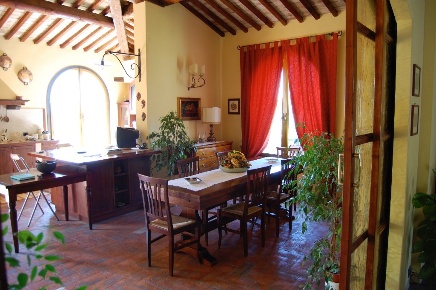 Foto Attico a Calci Centro di 225 m² con 7 locali in vendita