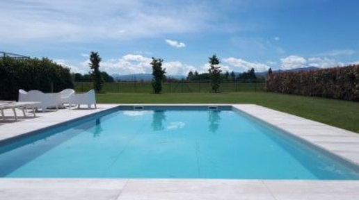 Foto Rustico in Strada Langhirano 177, Parma Campus - Gaione di 360 m²