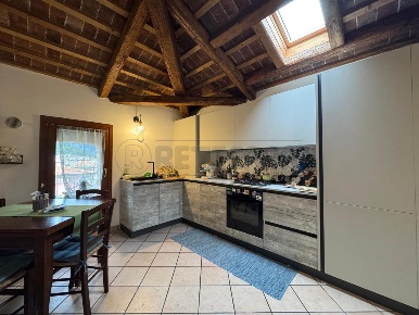Foto Mansarde a Bassano del Grappa Centro di 65 m² con 3 locali in affitto
