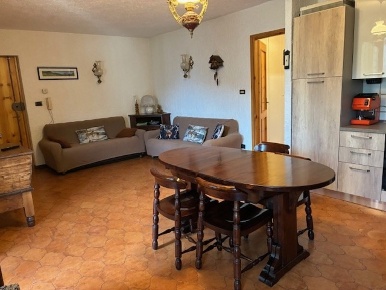 Foto Appartamento in VIA XXV APRILE, Oulx Savoulx di 63 m² con 2 locali