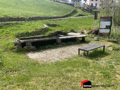 Foto Rustico a Posina Centro di 120 m² con 7 locali in vendita