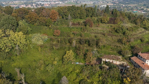 Foto Rustico in via Madonna del Bosco, Bergamo Centro di 307 m² in vendita