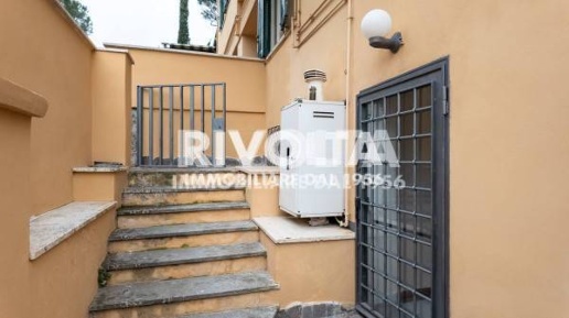 Foto Appartamento in Via Degli Affaitati, Roma Pisana - Bravetta di 94 m²