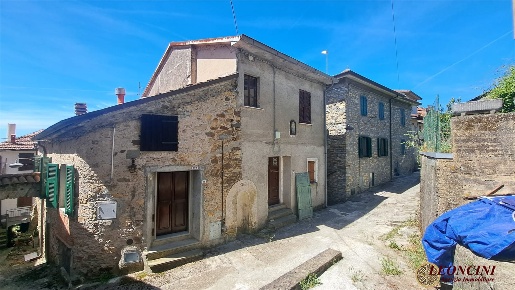 Foto Rustico in Via Groppo, Bagnone Groppo di 144 m² con 6 locali