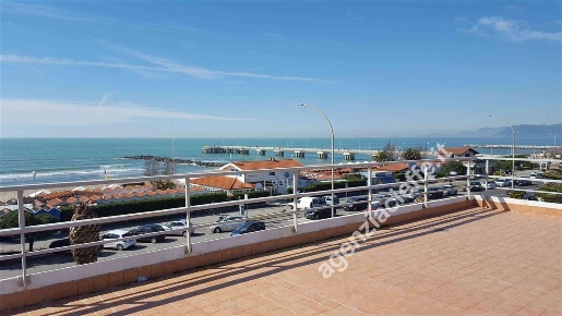 Foto Appartamento a Massa Marina di Massa Centro di 50 m² con 2 locali
