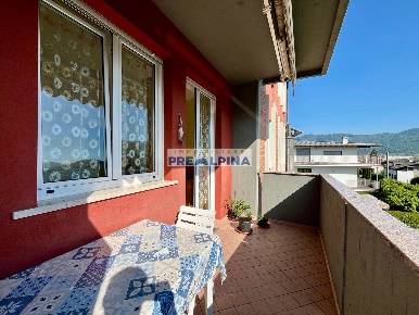 Foto Appartamento in VIA MARTIRI DELLA LIBERTA' 1, Casnigo di 106 m²