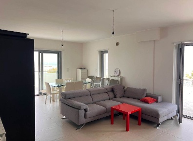 Foto Appartamento a Silvi Silvi Marina di 123 m² con 4 locali in vendita