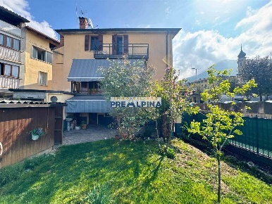 Foto Villa a schiera in Cavalieri vittorio veneto 10, Gandino Centro