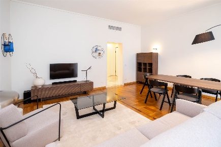 Foto Appartamento in Via San Senatore 2, Milano Missori di 135 m²