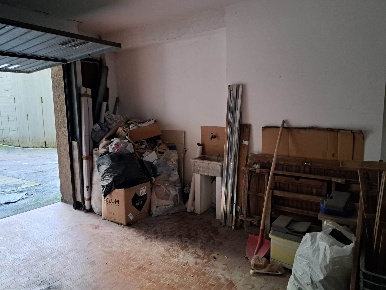 Foto Garage a Prato Mezzana di 90 m² con 1 locali in affitto