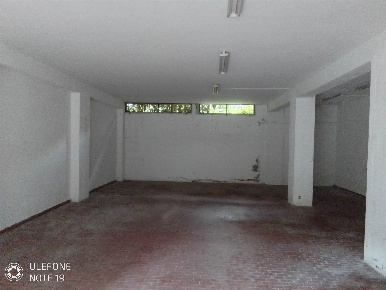Foto Garage a Prato Mezzana di 90 m² con 1 locali in affitto