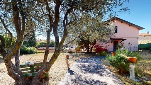 Foto Villa unifamiliare in Via Assisana  63, Assisi San Vitale, Viole