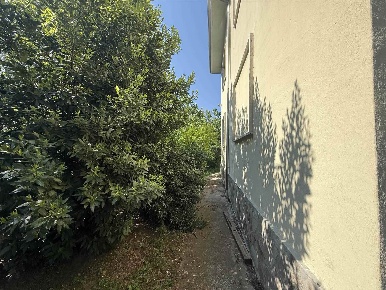 Foto Villa unifamiliare in Via Retorbido 25, Codevilla Centro di 280 m²