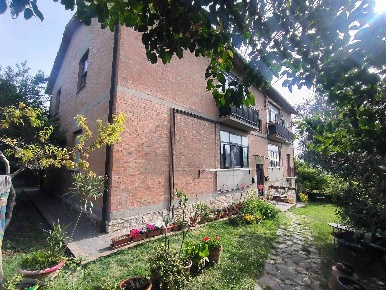 Foto Appartamento in via dante monnecchi 1, Casole d'Elsa di 93 m²