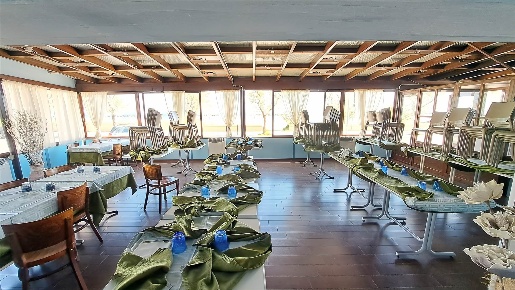 Foto Attività commerciale a Senigallia di 230 m² con 4 locali in vendita