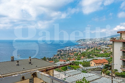 Foto Appartamento in Strada BANCHETTE NAPOLEONICHE 99, Sanremo Poggio