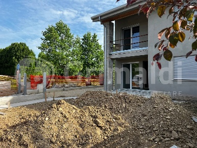 Foto Villa bifamiliare in Aporti, Abano Terme Centro di 160 m² con 5 locali