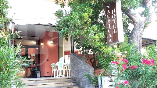 Foto Hotel in Via G. Marconi 0, Tortoreto Tortoreto Lido di 1394 m²