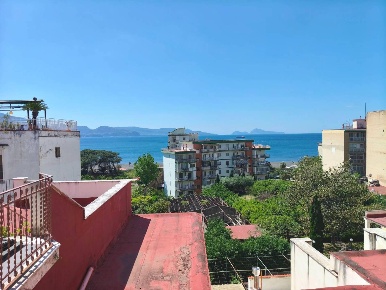 Foto Appartamento in umberto I, Torre Annunziata di 140 m² con 3 locali