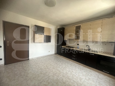 Foto Appartamento in Via massimo d'azeglio snc, Merone Centro di 70 m²