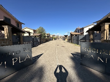 Foto Villa bifamiliare in Via Nepesina 5, Civita Castellana Centro