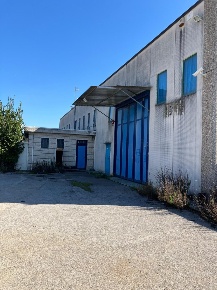Foto Capannone industriale a Minturno Olivello di 861 m² in vendita