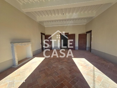 Foto Appartamento a Castelfranco di Sotto Orentano di 210 m² con 8 locali