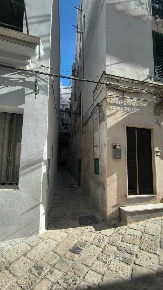 Foto Casa indipendente in Vico Campanella  6, Monopoli di 70 m² in vendita