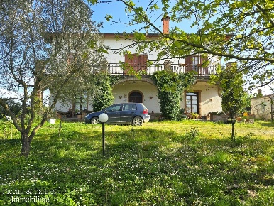 Foto Casale in Via Paganico 2, Castiglione del Lago Piana di 330 m²